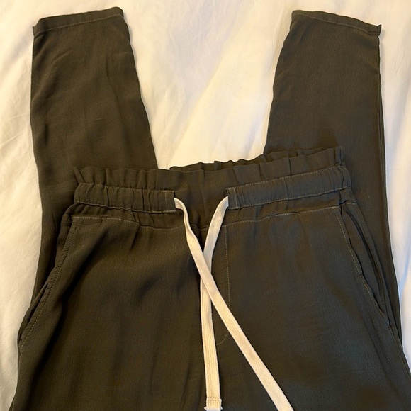 Monrow paperbag crepe pant XS - Picture 9 of 12